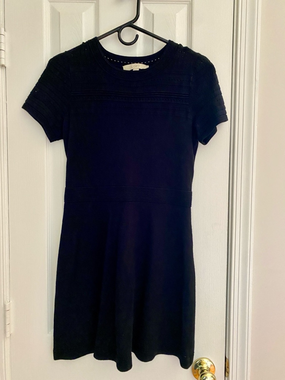 LOFT Women’s Petite Black Short-Sleeve Knit Fit-and-Flare Dress